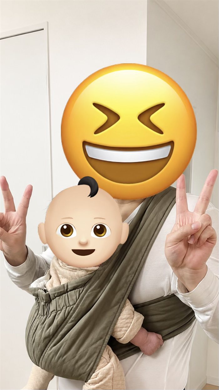 夫がエアリコで抱っこに成功して喜んでいる様子