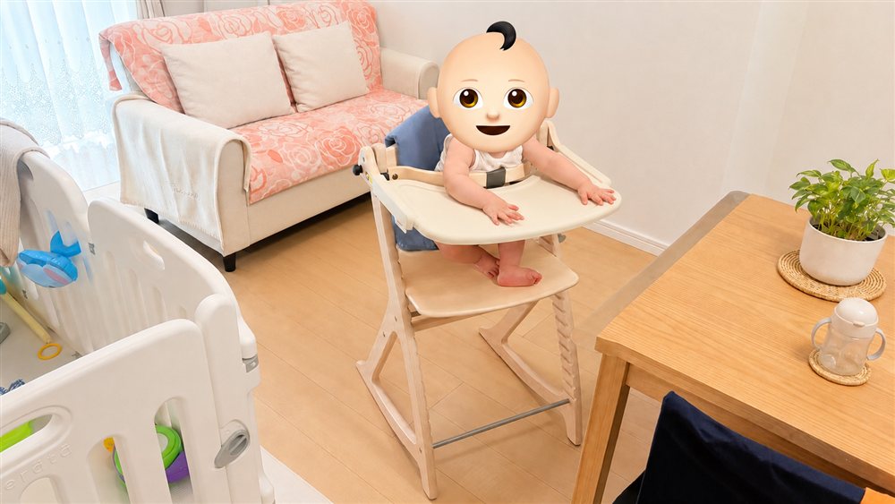 すくすくチェアGLに座っている様子